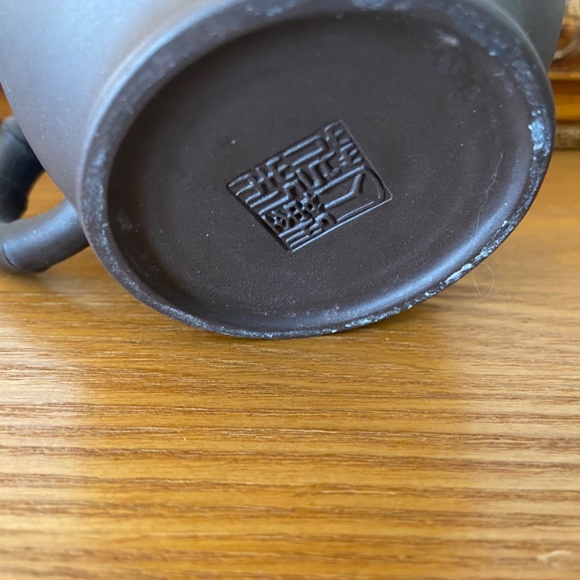 4 Miniature Teapots Cast Iron and Yixing Clay - Picture 6 of 15
